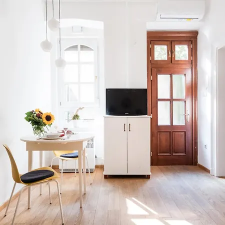 Artistic In Centre Appartement Boedapest
